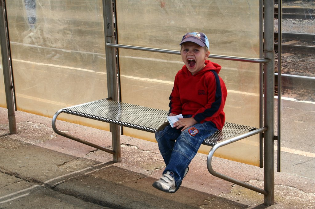 IMG_7246.JPG - Następny pociąg dopiero za 15 minut . . .