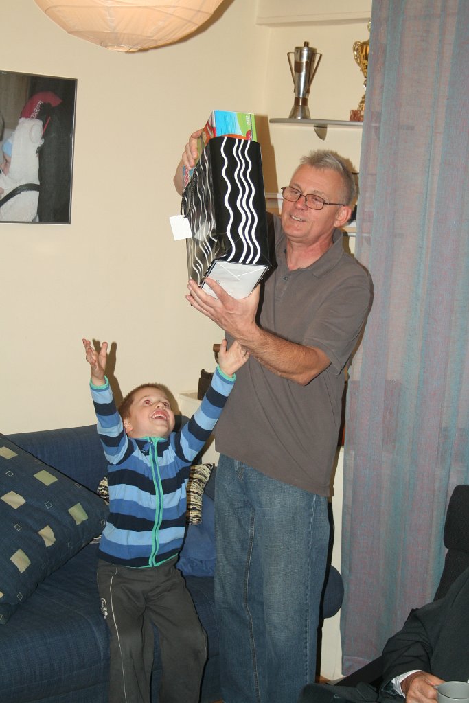 IMG_0459.JPG - PREZENTYYYYYY!