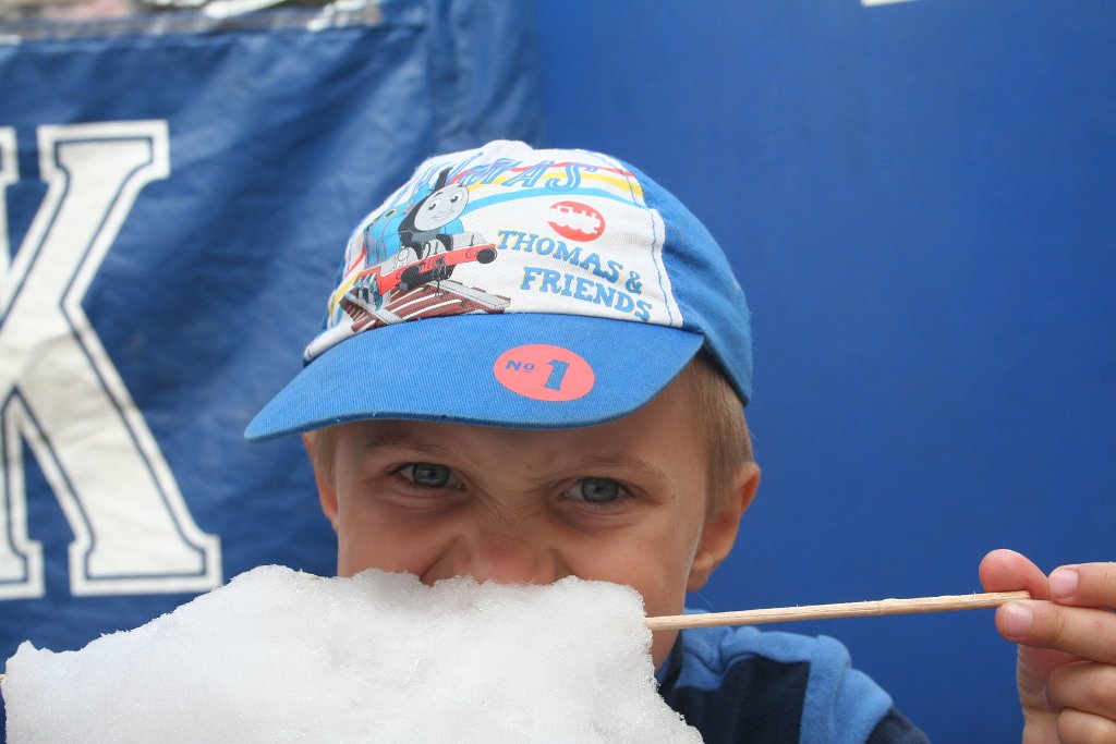 IMG_0115.JPG - Wgryzł się we watę