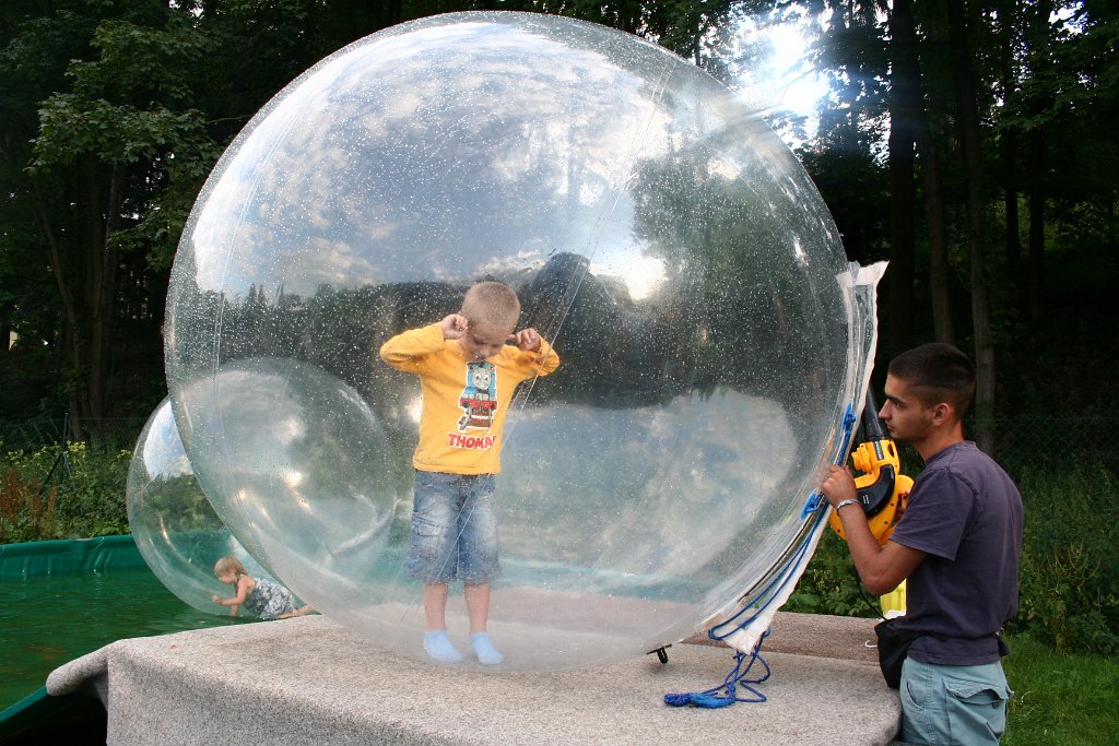 IMG_9761.JPG - Pompujemy kulkę . . .