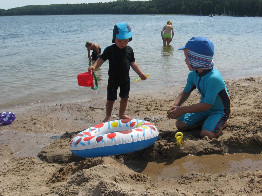 IMG_0964.JPG - Adaś! Robimy rzekę?