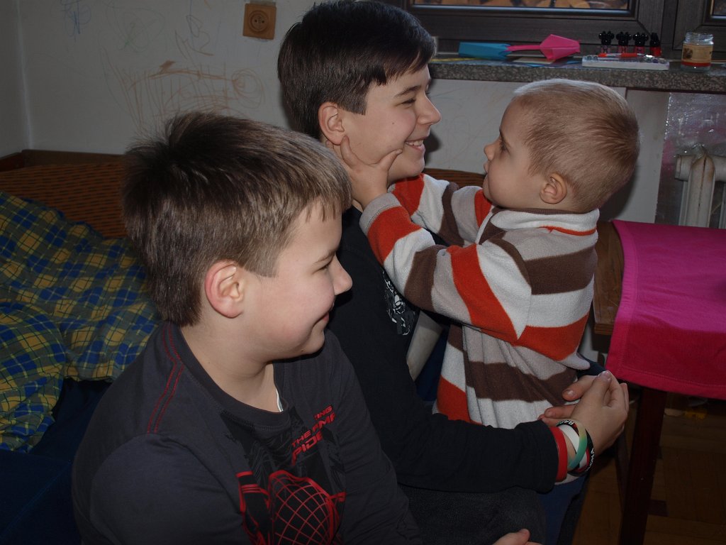 2014-03-01_P3018810.jpg - Nowi koledzy Adasia