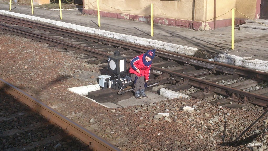 DSC_0458.jpg - Wojtek, nie przestawiaj zwrotnicy!