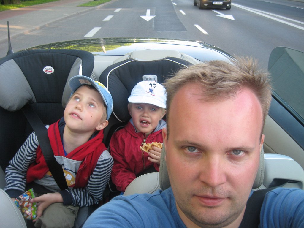 IMG_1466.JPG - Tata, patrz - druty dla trolejbusów!