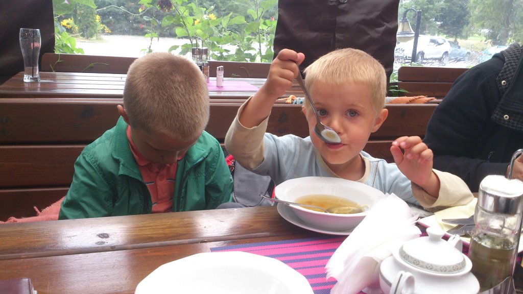 2014-08-08_DSC_1148.jpg - Pyszny rosołek ze Sterławek