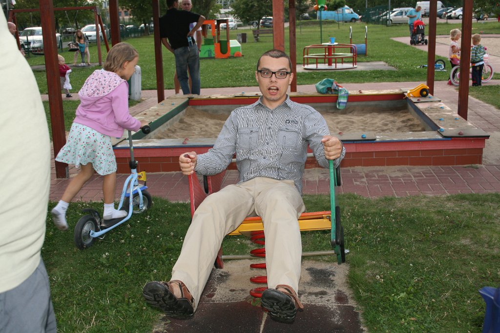 2014-08-15_IMG_0862.JPG - Tata też może się pohuśtać, nie?