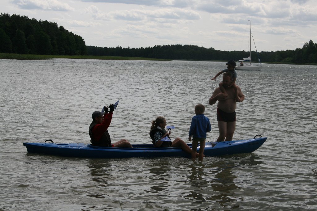 IMG_4341.JPG - Tata! Pomożemy kajaczkom?